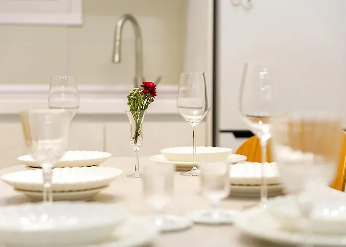 1st Floor, Stn 3min, 2bathroom, 2bedroom アパート *
